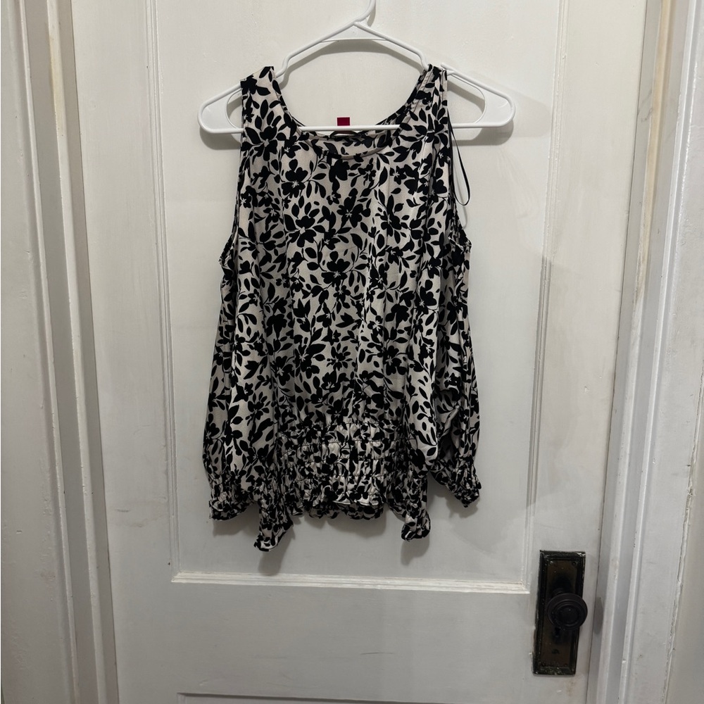 Vince Camuto Black and White Floral Tank Top